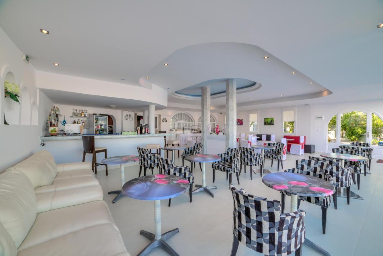 Pantheon Hotel Agios Georgios  Dış mekan fotoğraf