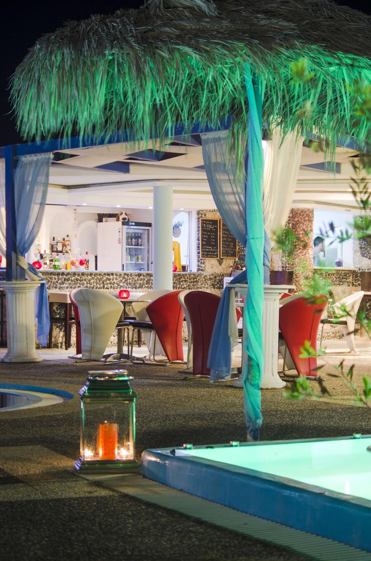 Pantheon Hotel Agios Georgios  Dış mekan fotoğraf
