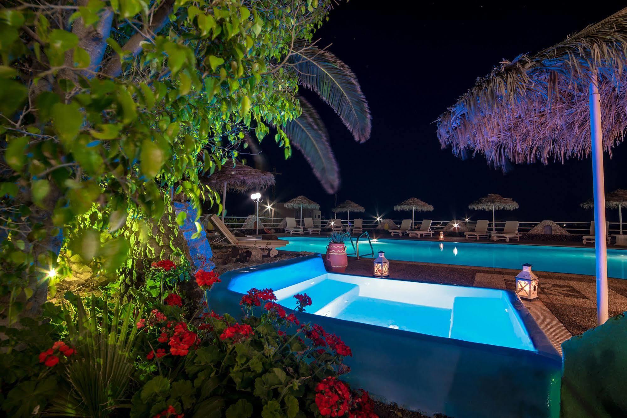 Pantheon Hotel Agios Georgios  Dış mekan fotoğraf