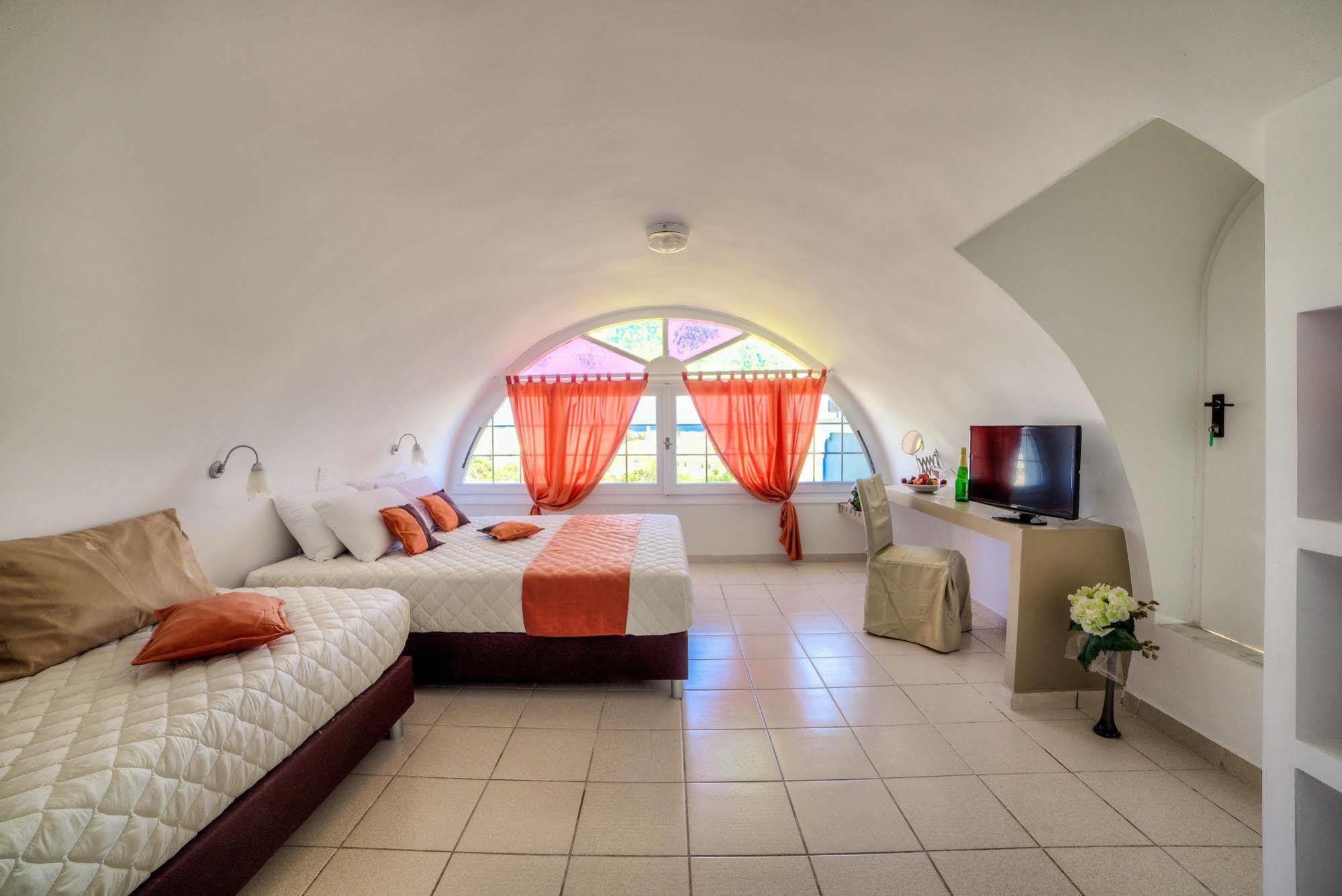 Pantheon Hotel Agios Georgios  Dış mekan fotoğraf